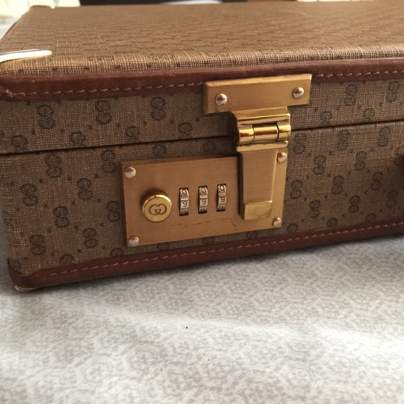 Vintage Gucci Briefcase - Picture 2 of 16